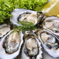 Tuyệt chiêu tách vỏ hàu cực đơn giản, siêu nhanh, không tốn sức