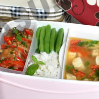 4 sai lầm khi mang cơm đi làm dân văn phòng hay mắc phải