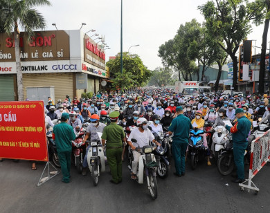 TP Hồ Chí Minh: Sẽ không tái diễn tình trạng ùn ứ ở các chốt kiểm soát