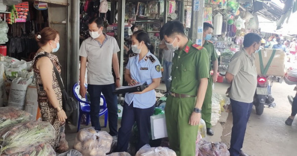 QLTT Cần Thơ tăng cường kiểm tra, kiểm soát thị trường những ngày địa phương thực hiện giãn cách