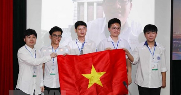 Học sinh tham gia Olympic Toán học và Sinh học quốc tế đều đoạt huy chương