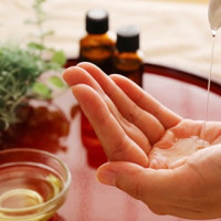 Sử dụng tinh dầu đuổi muỗi sao cho an toàn