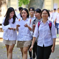 TP Hồ Chí Minh không tăng học phí năm học 2021 - 2022