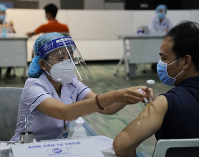 Trước ngày 8/8, TP Hồ Chí Minh phải hoàn thành tiêm vaccine Pfizer và Moderna