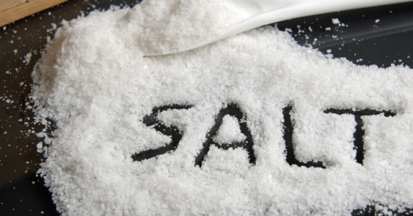 Ăn quá ít muối cũng ảnh hưởng nghiêm trọng tới sức khỏe