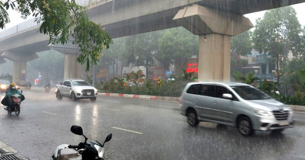 Dự báo thời tiết ngày 15/8/2021: Hà Nội tiếp tục có mưa dông