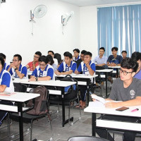 Nhiều trường đại học tại TP Hồ Chí Minh lùi thời hạn nhập học