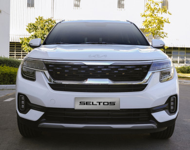 Kia Seltos 2021 sử dụng logo mới bán tại Việt Nam