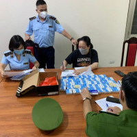Thu giữ lô thuốc điều trị Covid-19 không rõ nguồn gốc ở Hà Nội