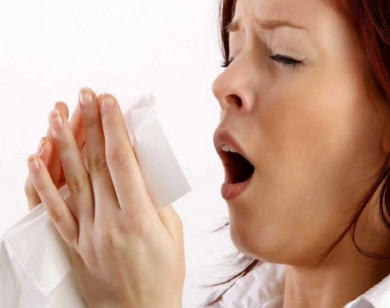 Cẩn trọng với bệnh viêm mũi dị ứng khi giao mùa