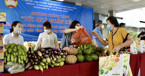Cho đi không cần nhận lại