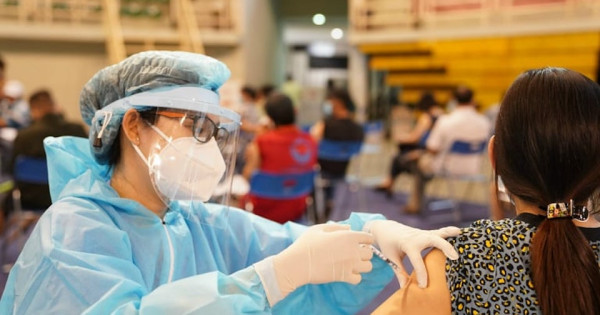 TP Hồ Chí Minh: Nhận đăng ký tiêm mũi 1 vaccine ngừa Covid-19 qua tổng đài 8066