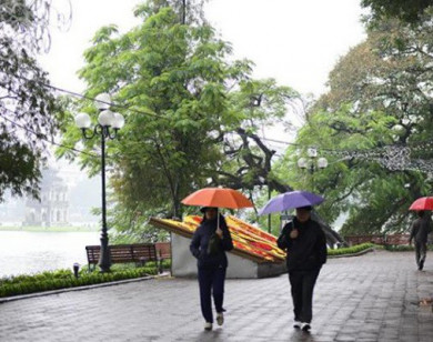 Dự báo thời tiết ngày 10/10/2021: Gió mùa đông bắc tràn về, Hà Nội mưa lạnh