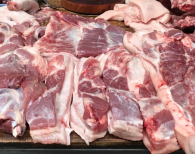 Giá lợn hơi giảm sâu, thịt giảm nhỏ giọt...trung gian "ăn dày", cần cơ quan quản lý vào cuộc