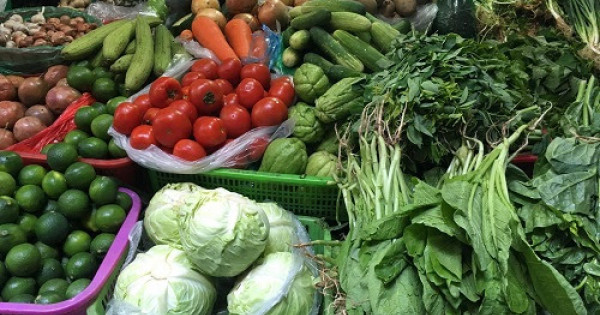 Tiêu dùng trong tuần (từ 18-24/10/2021): Giá vàng, rau xanh, trái cây đồng loạt tăng mạnh