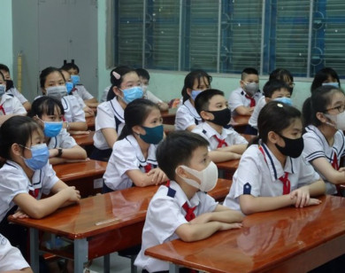 Sở GD&ĐT TP Hồ Chí Minh đề xuất mở cửa trường học, dạy học trực tiếp với địa bàn dịch cấp 1, 2