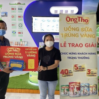 Người tiêu dùng bất ngờ trúng 1 lượng vàng từ chương trình “Uống sữa Ông Thọ, trúng vàng”