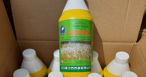 Bắt giữ 980 chai thuốc trừ cỏ Glyphosate chứa hoạt chất cấm