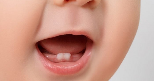 Vệ sinh răng miệng đúng cách cho trẻ trong độ tuổi ăn dặm