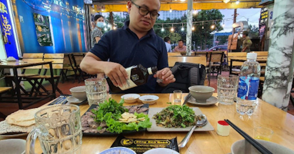 TP Hồ Chí Minh tiếp tục thí điểm dịch vụ ăn uống đến hết ngày 31/12