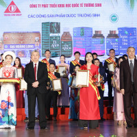 Trường Sinh Group nhận giải thưởng “Sản phẩm vàng vì sức khỏe cộng đồng năm 2021”