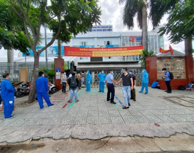 TP Hồ Chí Minh khẩn cấp xin hỗ trợ 3.000 bác sĩ, điều dưỡng để chống dịch Covid-19