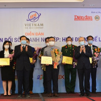 DPM nhận danh hiệu TOP Doanh nghiệp có năng lực cạnh tranh tốt nhất năm 2021