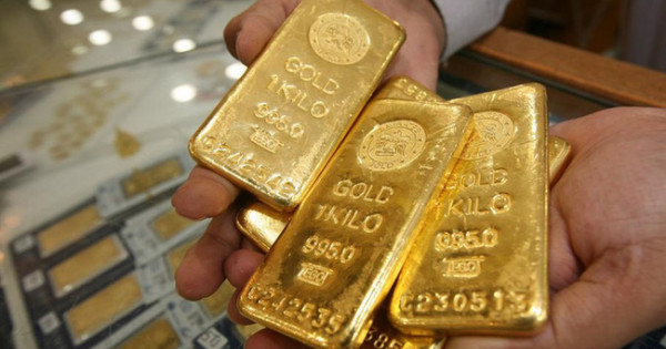 Giá vàng ngày 4/2/2022: Vàng bất ngờ quay đầu giảm