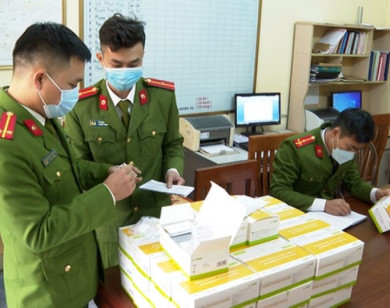 Thái Bình: Phát hiện 1.000 bộ kit test nhanh Covid-19 không rõ nguồn gốc