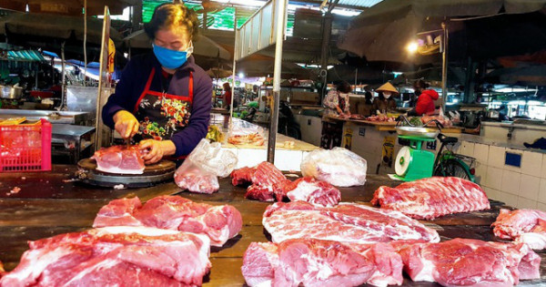 Tiêu dùng trong tuần (từ 14-20/3/2022): Giá thịt heo tăng thêm 10.000 đồng/kg