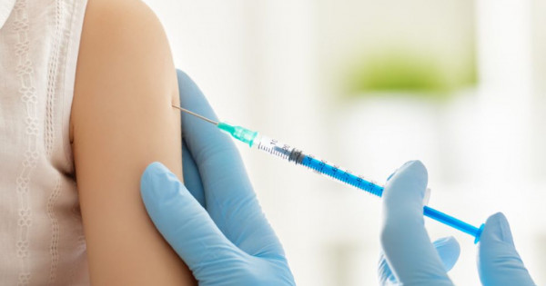 Bộ Y tế kiến nghị tiếp nhận 13,7 triệu liều vaccine phòng Covid-19 cho trẻ từ nguồn viện trợ