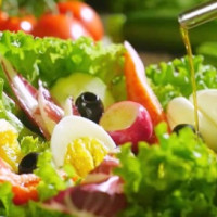 6 loại dầu thích hợp cho các món salad