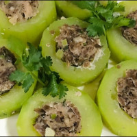 2 cách làm bí xanh hấp ngon, mát lành