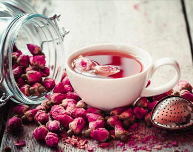 9 tác dụng tuyệt vời của trà hoa hồng với sức khỏe