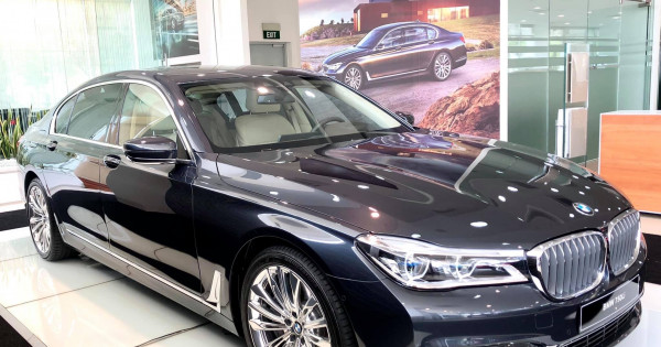 Giá xe ô tô BMW tháng 4/2022: Dao động từ 1,74 - 7,57 tỷ đồng