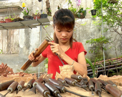 Cô gái bị cưa một chân vượt qua giới hạn bản thân bằng nghị lực phi thường