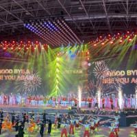 Bế mạc SEA Games 31: Hội tụ để tỏa sáng - Gather to shine