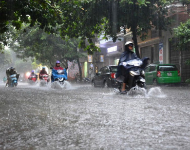 Dự báo thời tiết ngày 27/5/2022: Hà Nội có mưa to kèm lốc sét và gió giật mạnh