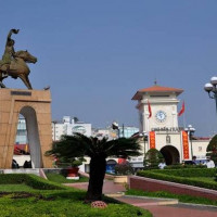 TP Hồ Chí Minh: Đặt lại tượng Trần Nguyên Hãn trước chợ Bến Thành và Bùng binh Cây liễu giao lộ Nguy