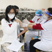 TP Hồ Chí Minh: Người dân không tiêm vaccine Covid-19 mũi 3, 4 phải ký ''cam kết chịu trách nhiệm''