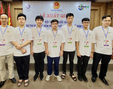 Lần đầu tiên Việt Nam có học sinh lớp 10 đoạt HCV Olympic Vật lí quốc tế