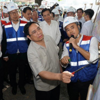 Thủ tướng Phạm Minh Chính thị sát tuyến metro số 1