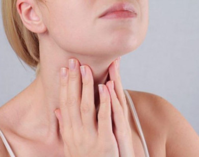 Dấu hiệu báo trước của bệnh ung thư vòm họng, bạn không nên bỏ qua