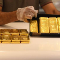 Giá vàng ngày 16/8/2022: Vàng tiếp tục lao dốc