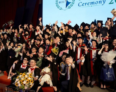 Bình Dương: Đại học Quốc tế Miền Đông tổ chức Lễ tốt nghiệp năm 2022