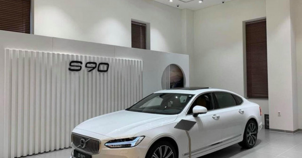 Giá xe ô tô Volvo tháng 9/2022: Thấp nhất 1,7 tỷ đồng