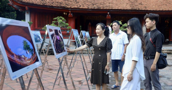 Triển lãm ảnh “Hà Nội trong tôi” lần thứ 17: Khơi dậy tình yêu Hà Nội trên từng khung hình