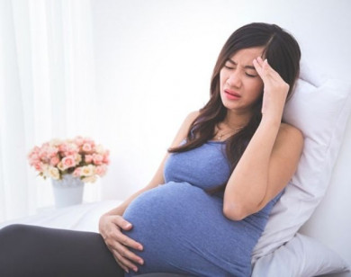 Tại sao bà bầu bị chóng mặt khi mang thai