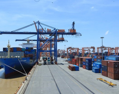 Tổng trị giá xuất nhập khẩu của Việt Nam vượt 700 tỷ USD