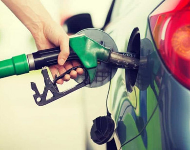 Bộ Công Thương đề xuất trao lại quyền điều hành giá xăng dầu về Bộ Tài chính
